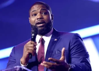 Byron Donalds caught scrubbing Trump’s name from his MAGA campaign website