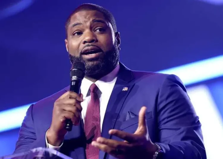 Byron Donalds caught scrubbing Trump’s name from his MAGA campaign website