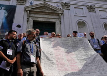 Priests, nuns march to Vatican to demand end to ‘genocide’ in Gaza