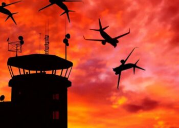 Former Air Traffic Controller Terrified New AI System Will Hallucinate and Cause Catastrophe