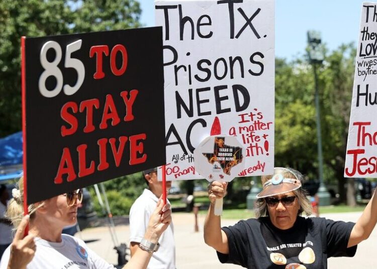 Federal Judge Orders Texas to Air-Condition Its Prisons