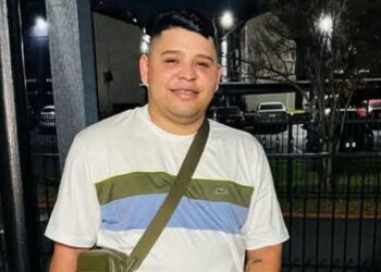 Man shot and detained by ICE hospitalized for partial paralysis, lawyer says