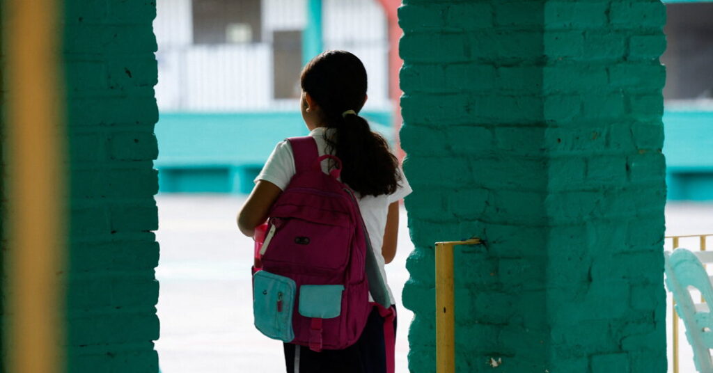 Mexico Becomes Latest Country to Restrict Phones in Schools