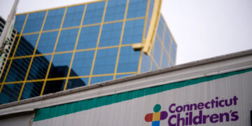 Hospitals Shutter Youth Gender Clinics in Deal With Trump Administration