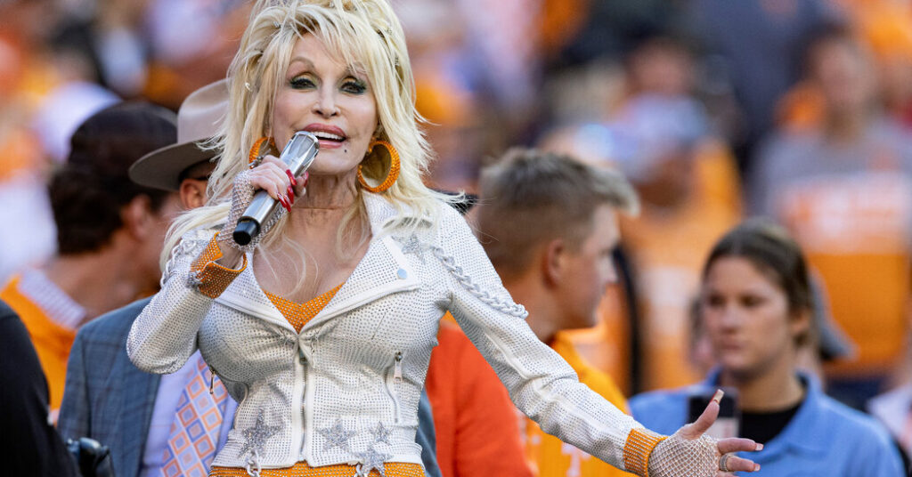 Dolly Parton’s Estate in Turmoil After Extortion Accusations