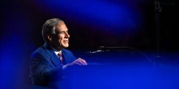 How have data center politics changed? Look at Texas’s Republican governor.