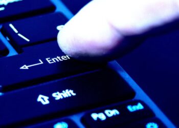 Software Engineer Says AI Is Causing Chaos Among Coders Who Now Just “Press Enter” All Day, Have Stopped Thinking or Understanding Software