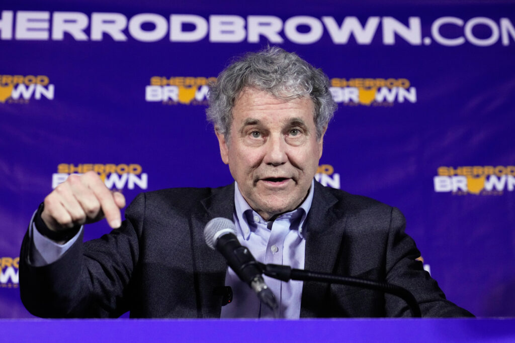 Crypto weighs revenge against Democrats — and the risks that come with it