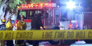 ‘The mom was screaming.’ Teen boy crossing street with sister dies in L.A. crash