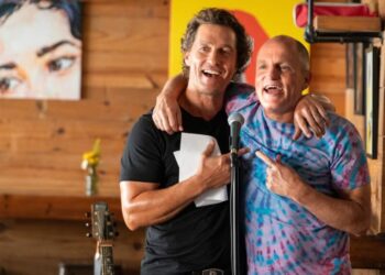 ‘Brothers’ Review: Matthew McConaughey and Woody Harrelson’s Apple Sitcom Is a Charming Dud