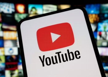 YouTube Will Let You Leave Comments Through Your TV Remote