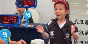 6-Year-Old Girl in China Sets a Rubik’s Cube Record