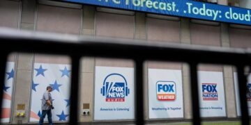 Fox News Finds Itself at Odds With Trump on Press Ban