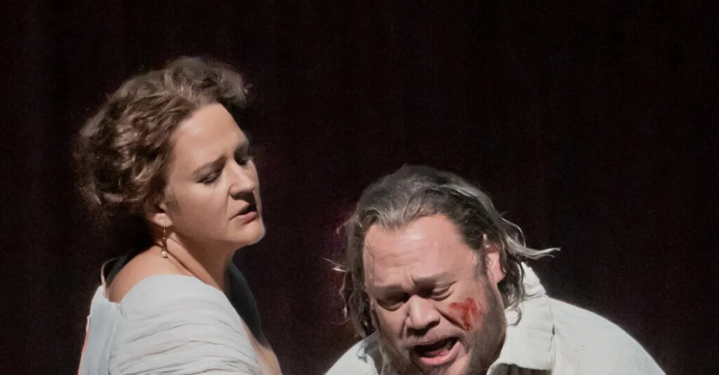 Review: At the Met, a Triumphant Baritone in a Dystopian ‘Macbeth’
