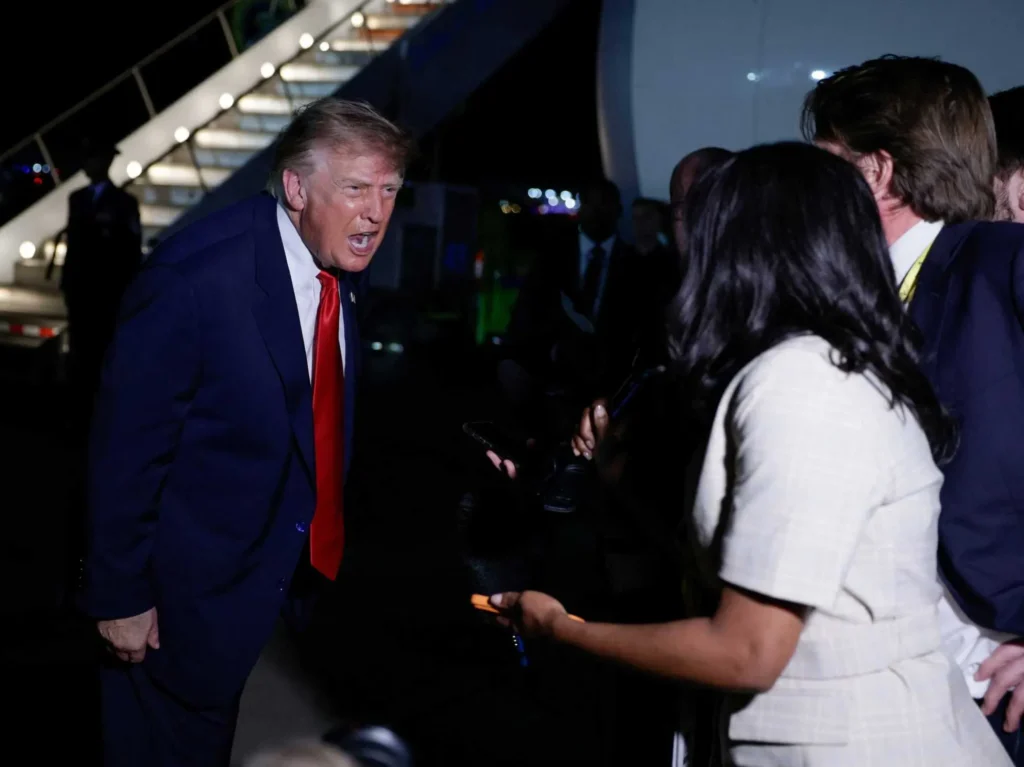 ‘Risk’ to Trump flagged as MAGA outlet’s motorcade coverage ignores security protocol