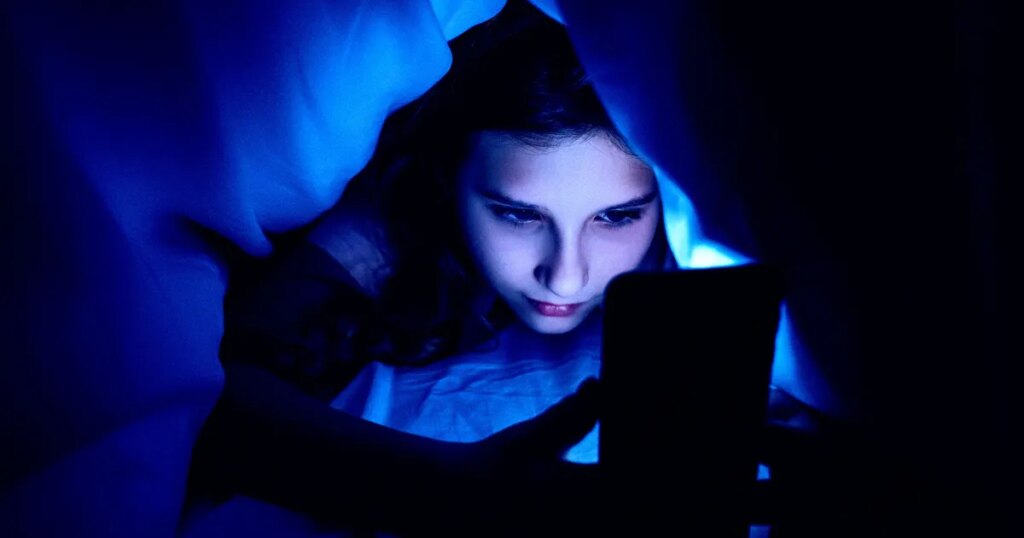 Former Google Exec Warns That AI Could Be Causing Terrible Harm to Minors, Even Worse Than Social Media