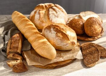 Love bread? 3 ways to choose the healthiest ones
