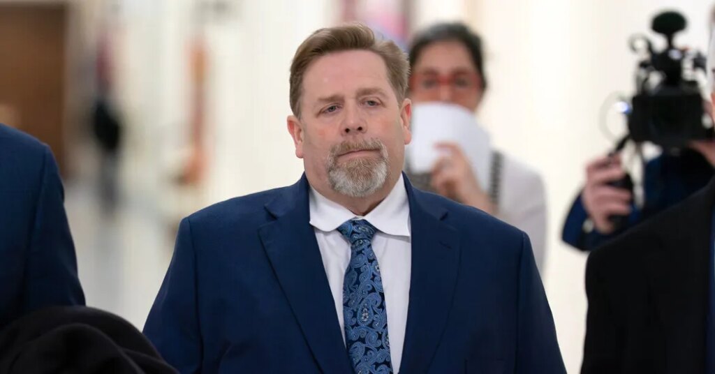 Epstein’s Accountant and Lawyer Are Said to Be Under Federal Investigation