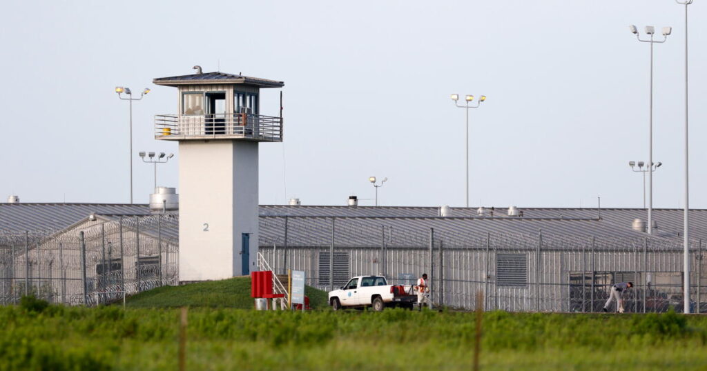 Judge orders Texas to have air conditioning at all prisons by end of 2029