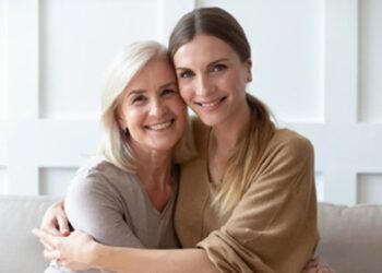 Dear Abby: As a widowed mother, I don’t know how to solve my daughter’s financial woes