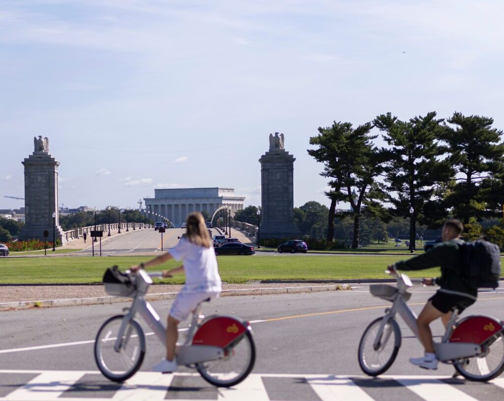 Trump officials end review of how arch could harm historic sites