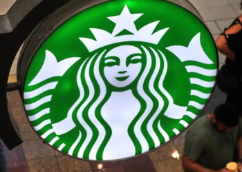 Starbucks to shutter 250 stores this week in new wave of closings