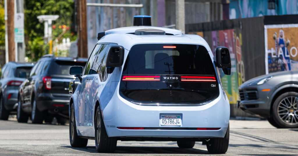 Waymo offers new incentives for commuters on public transit