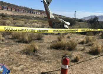 Single-engine plane crashes in Hesperia, 2 passengers found dead