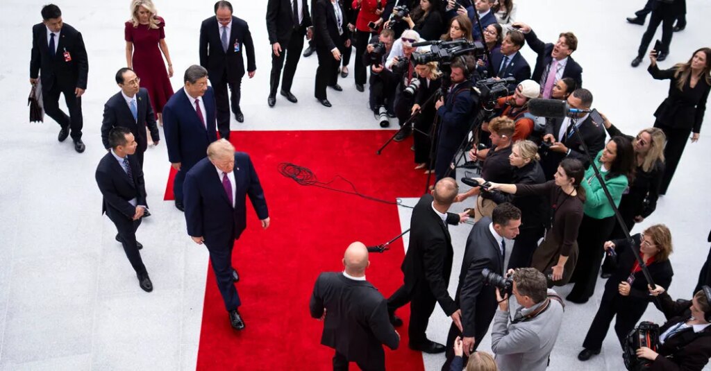 Reporters Return to the White House, but TV Standoff Persists