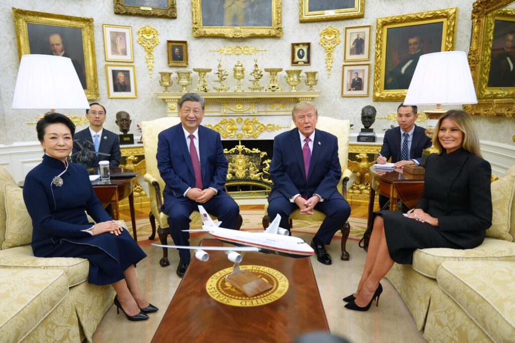 Who is attending the White House dinner for Chinese leader Xi Jinping?