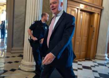 Senate rejects resolution to halt the Iran war as gas prices upend midterms