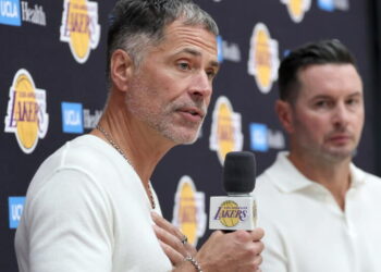 Lakers’ new era opens with a thanks for the LeBron James era