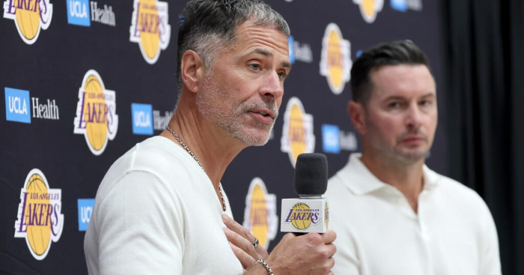 Lakers’ new era opens with a thanks for the LeBron James era