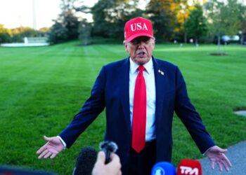Trump keeps ‘shooting himself in the foot’ with media ban comments: CNN lawyer