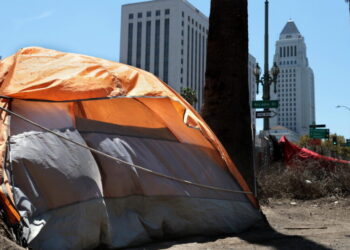 Appeals court orders Trump administration to distribute homeless funds