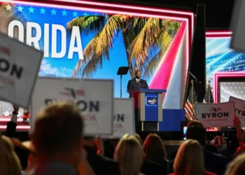 ‘What is happening?’ Trump-backed Florida map ‘backfires’ as GOP incumbents left exposed