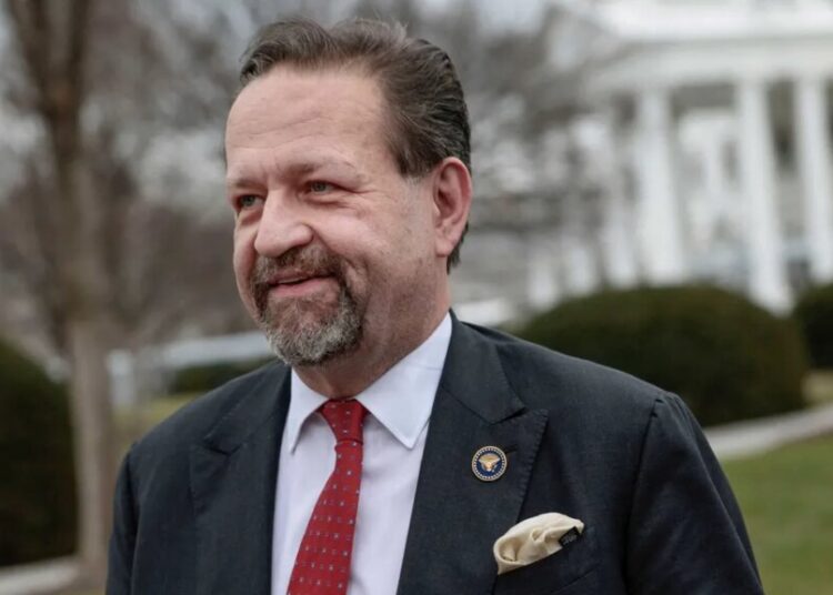 ‘So pathetic’: Finger-wagging Trump aide torched for correcting anchor over new term