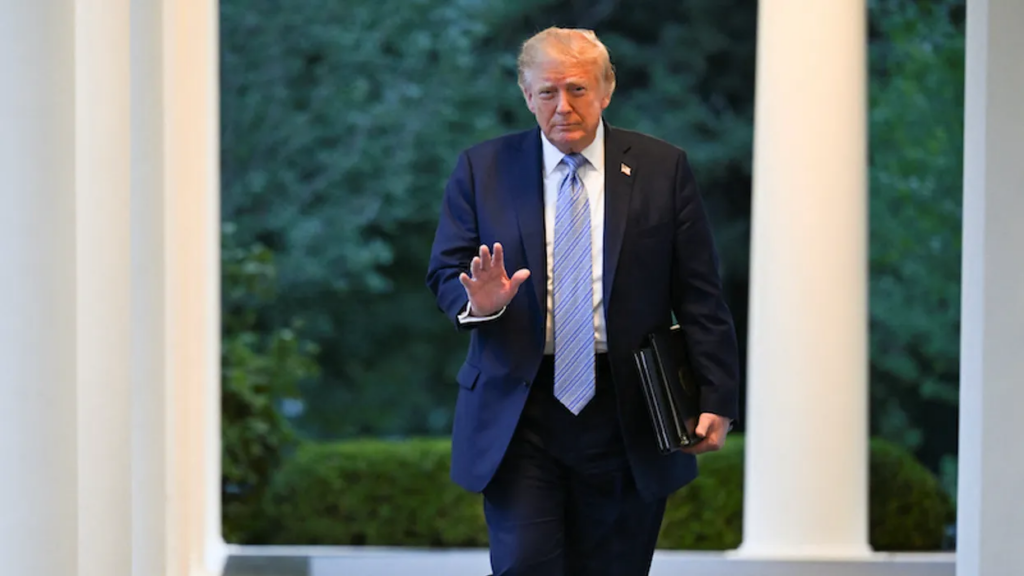 Confused Trump presses aides with puzzling question: ‘Where are the cameras?’