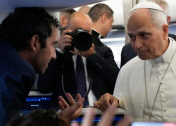 Pope Leo XIV affirms need for media to cover public figures when asked about Trump ban