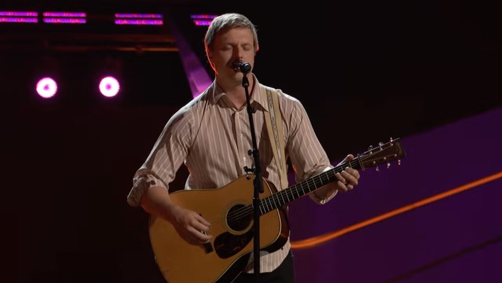 ‘The Voice’ Contestant Amazes Coaches Into 4-Chair Turn in Under 10 Seconds: ‘You Can Take This Whole Thing’ | Exclusive Clip