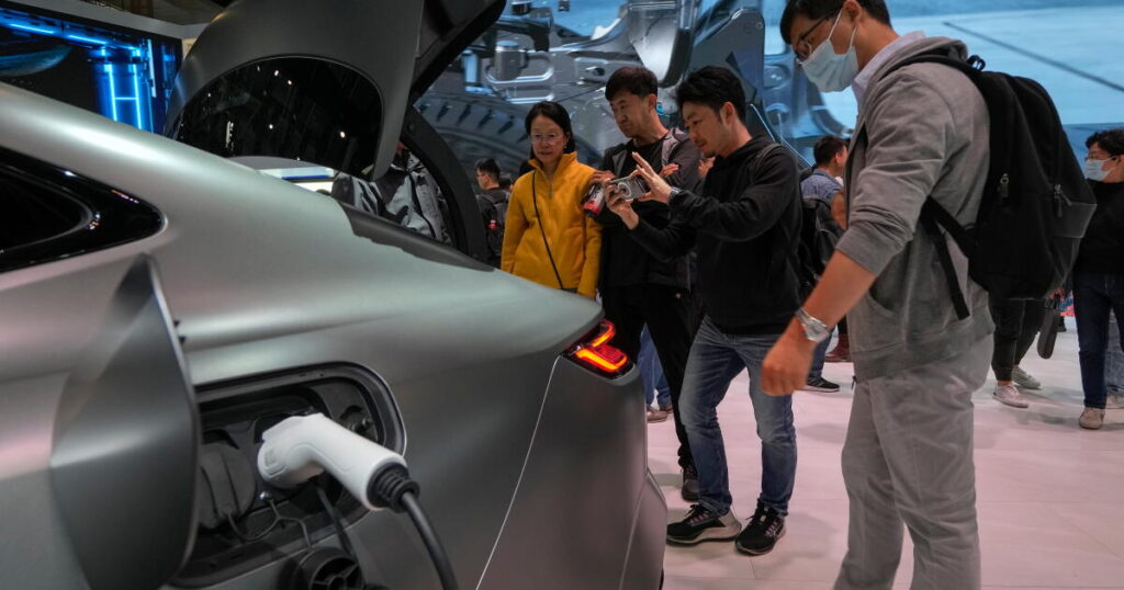 China’s EV makers can charge cars in 5 minutes. The U.S. is far behind