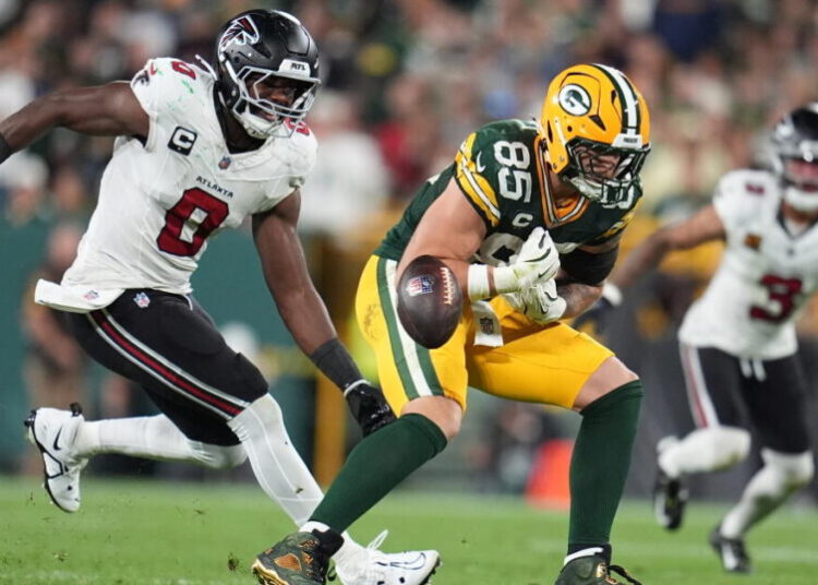 Packers’ Tucker Kraft complains about hearing boos at Lambeau: ‘It’s not going to help us win’