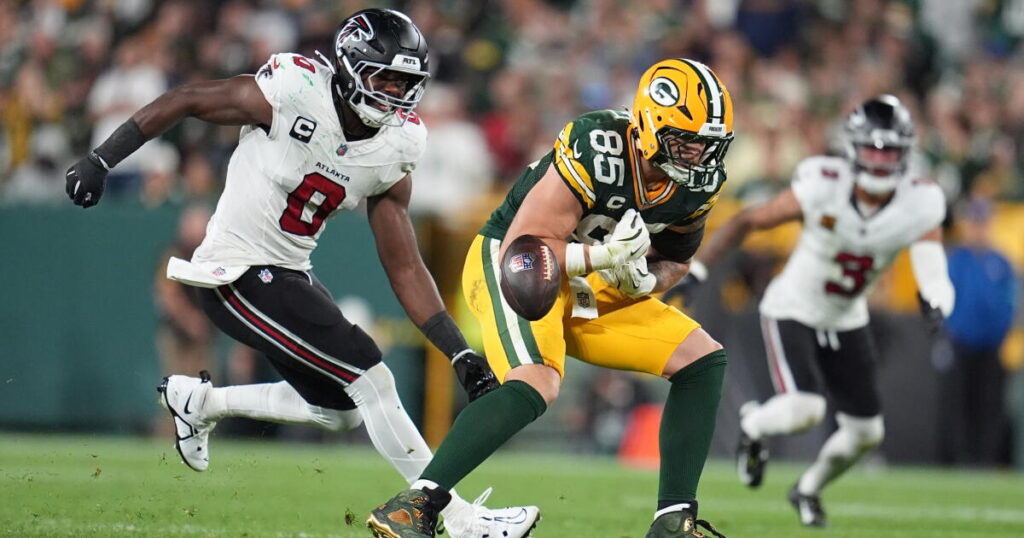 Packers’ Tucker Kraft complains about hearing boos at Lambeau: ‘It’s not going to help us win’