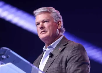Another MAGA candidate begs supporters for gas money: ‘Put some diesel in the tank!’