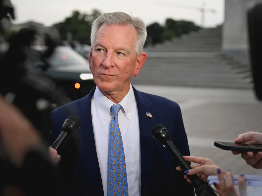 MAGA senator’s ‘meowing’ pilot warning slapped with awkward fact-check