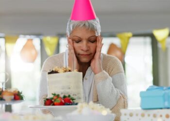 Dear Abby: My friends are pushing to exchange birthday presents even though I can’t afford it