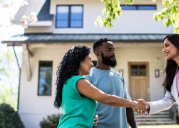 Nearly half of home sellers are now offering incentives to unload their properties—even $20,000 in concessions and all-expenses-paid cruises