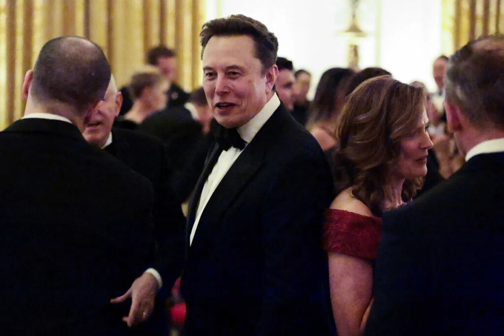 Upcoming doc Elon Musk ‘doesn’t want you to see’ exposes him as a ‘fraud’: journalist