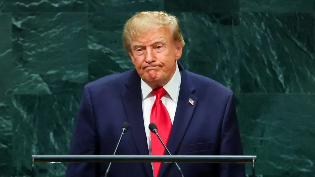 ‘Oh my God’: White House insiders reveal Trump’s dangerous high-stakes habit