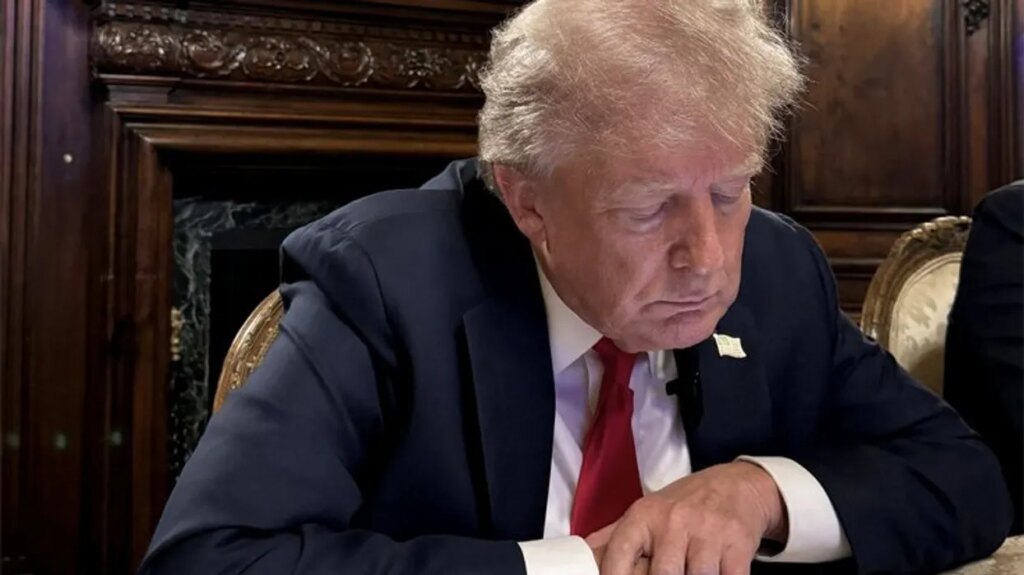 Trump unleashes 13-post tirade against Florida Republican who defied him